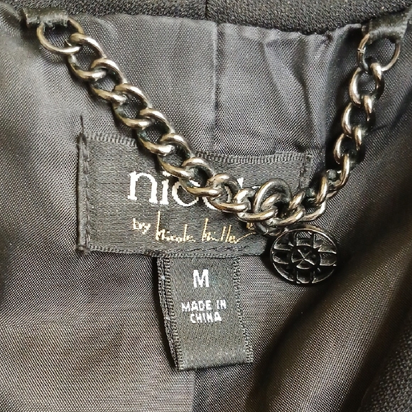 Sleek Black Shawl Collar Blazer - Picture 7 of 7